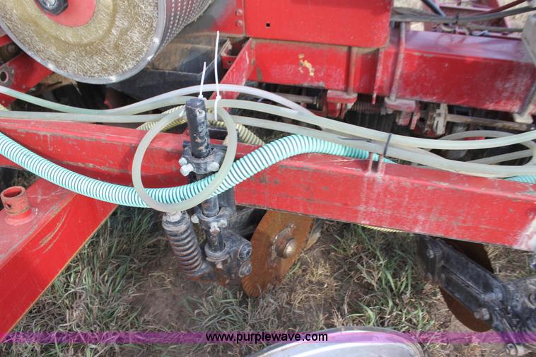 image for item H2048 Case IH 900 Cyclo Air planter