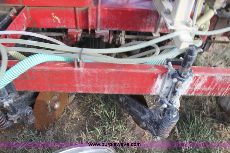 image for item H2048 Case IH 900 Cyclo Air planter