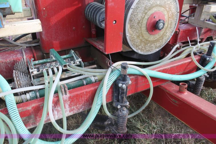 image for item H2048 Case IH 900 Cyclo Air planter