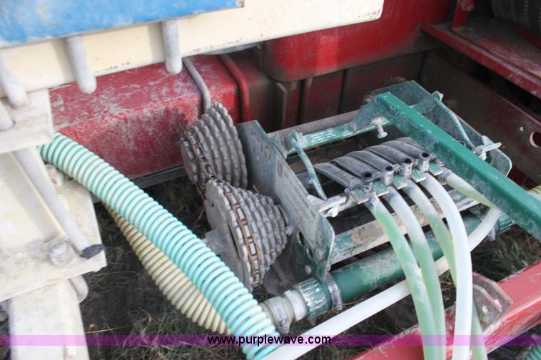 image for item H2048 Case IH 900 Cyclo Air planter