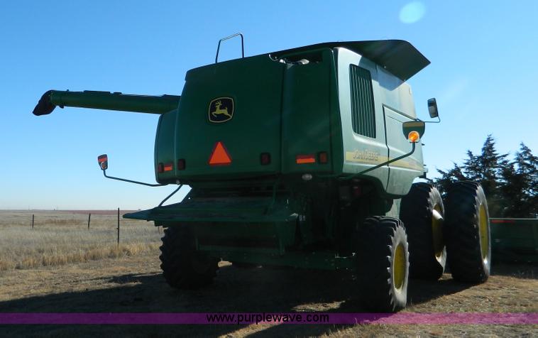 image for item H2307 2005 John Deere 9760 STS combine