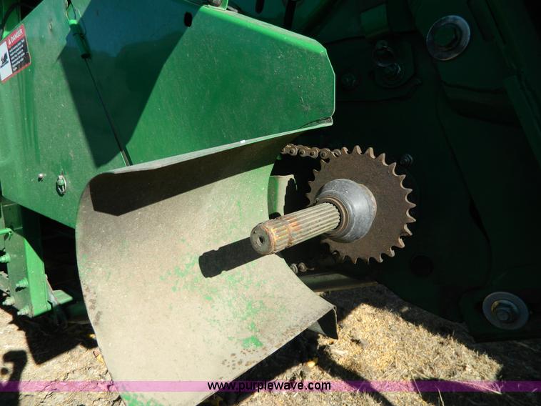 image for item H2307 2005 John Deere 9760 STS combine