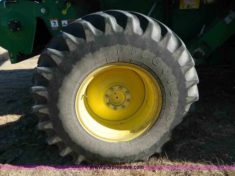 image for item H2307 2005 John Deere 9760 STS combine