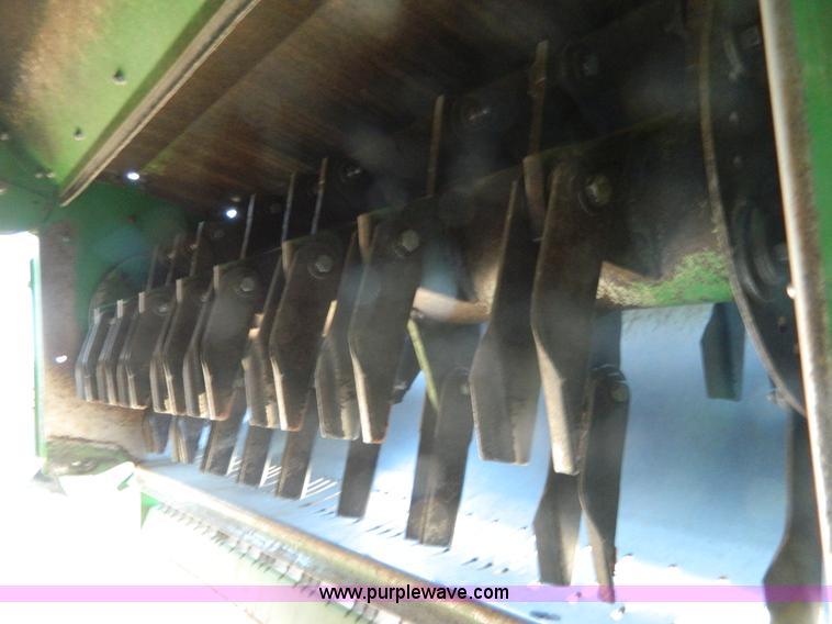 image for item H2307 2005 John Deere 9760 STS combine