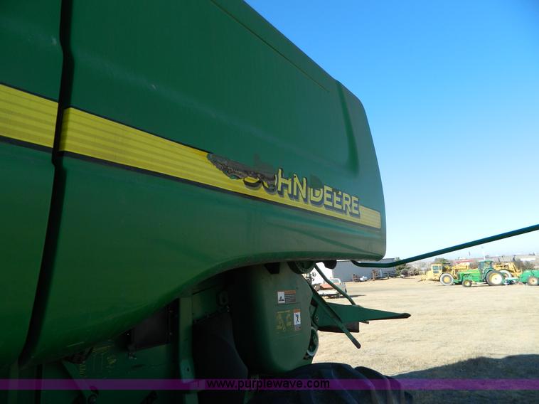 image for item H2307 2005 John Deere 9760 STS combine