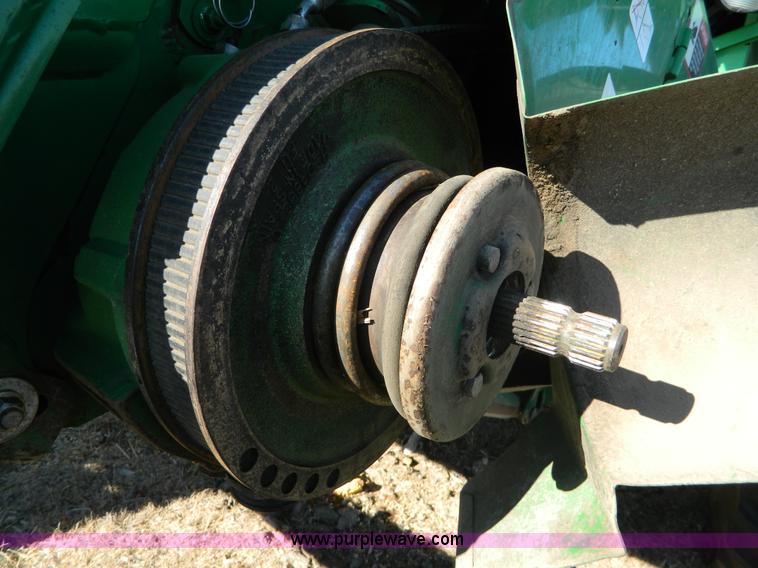 image for item H2307 2005 John Deere 9760 STS combine