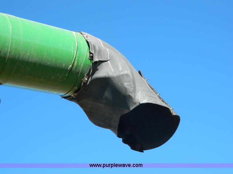 image for item H2307 2005 John Deere 9760 STS combine