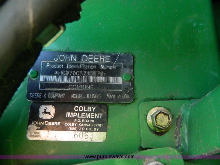 image for item H2307 2005 John Deere 9760 STS combine
