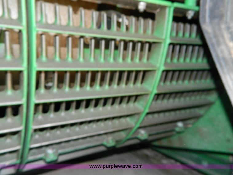 image for item H2307 2005 John Deere 9760 STS combine