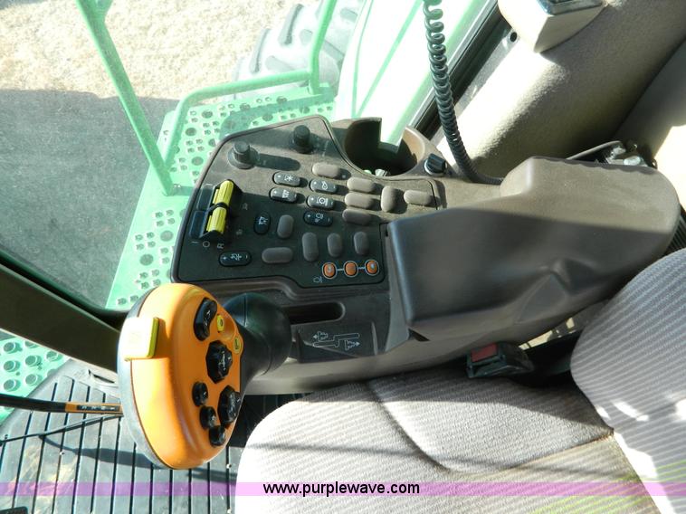 image for item H2307 2005 John Deere 9760 STS combine