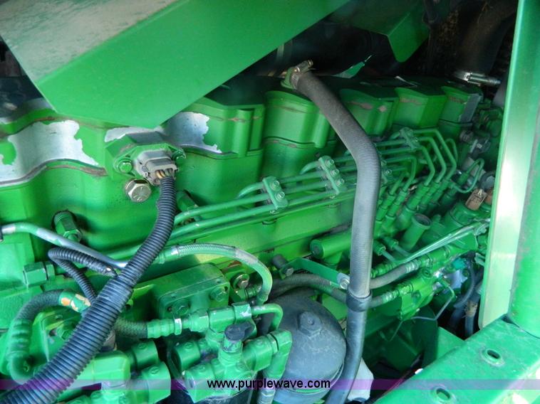 image for item H2307 2005 John Deere 9760 STS combine