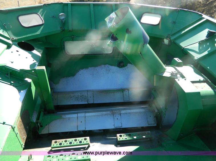 image for item H2307 2005 John Deere 9760 STS combine