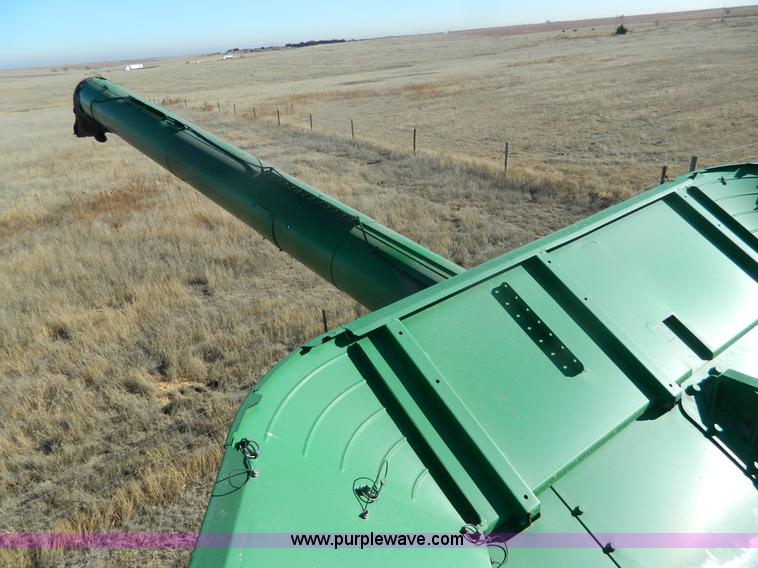 image for item H2307 2005 John Deere 9760 STS combine