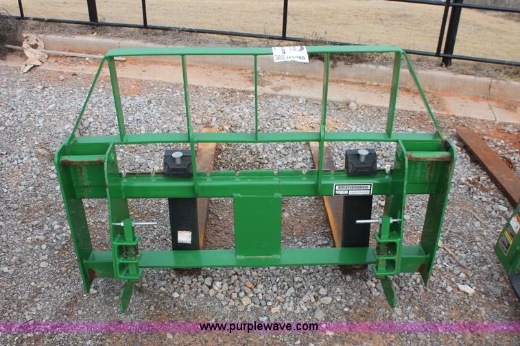 image for item H5980 Frontier AP12D pallet fork attachment