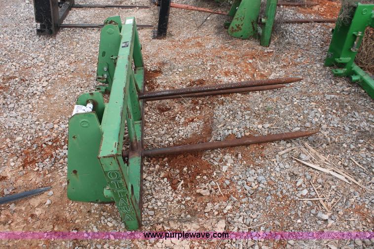 image for item H5983 Ottawa three spike bale spear