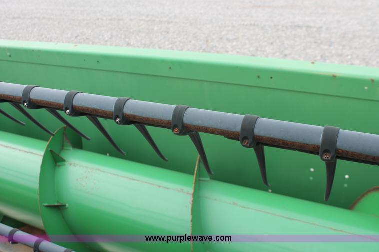 image for item H5985 1996 John Deere 930F flex head