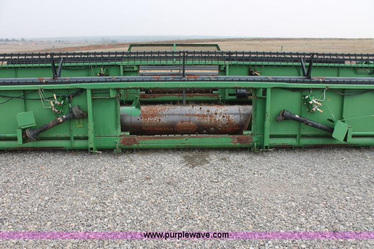 image for item H5985 1996 John Deere 930F flex head