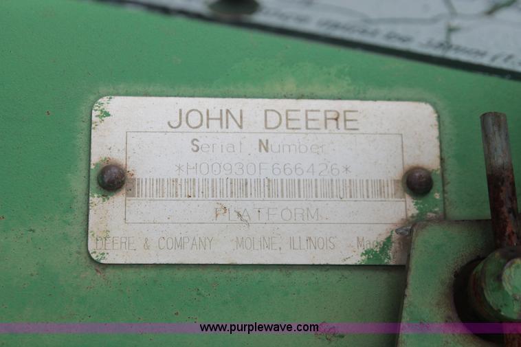 image for item H5985 1996 John Deere 930F flex head