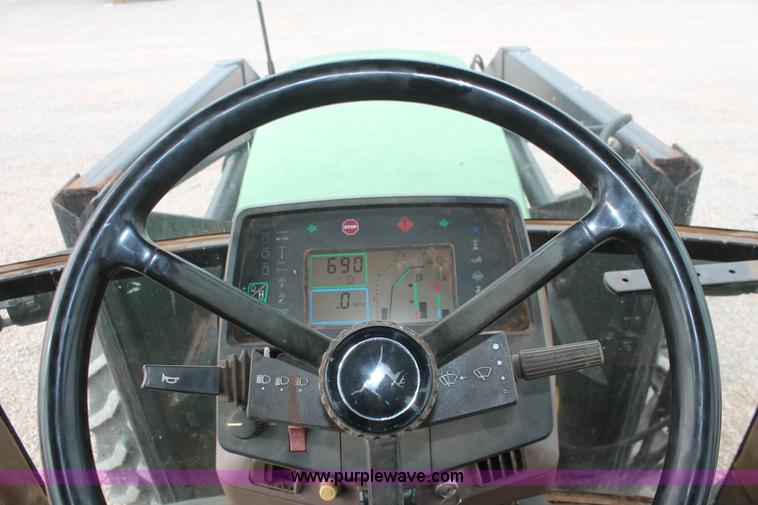 image for item H5991 1994 John Deere 7800 MFWD tractor