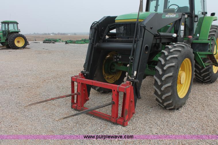 image for item H5991 1994 John Deere 7800 MFWD tractor