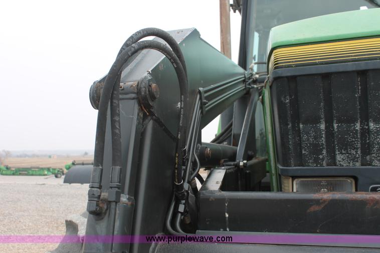 image for item H5991 1994 John Deere 7800 MFWD tractor