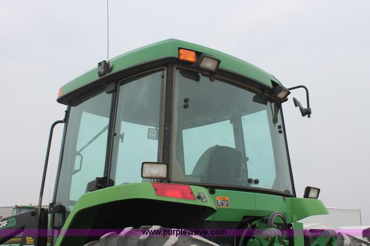 image for item H5991 1994 John Deere 7800 MFWD tractor