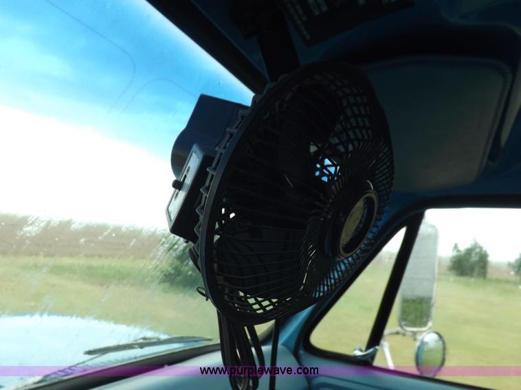 image for item H9175 1979 Chevrolet C60 grain truck