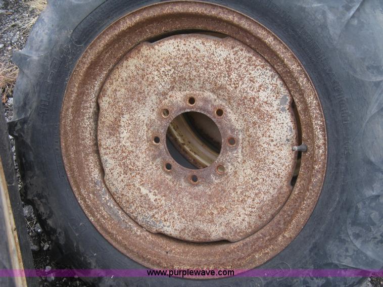 image for item H9283 (4) irrigation pivot tires and wheels