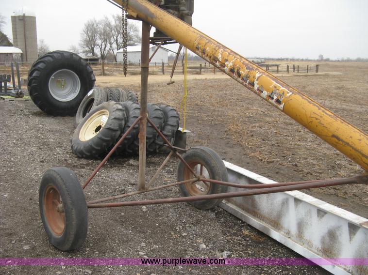 image for item H9284 Mayrath portable gas powered auger