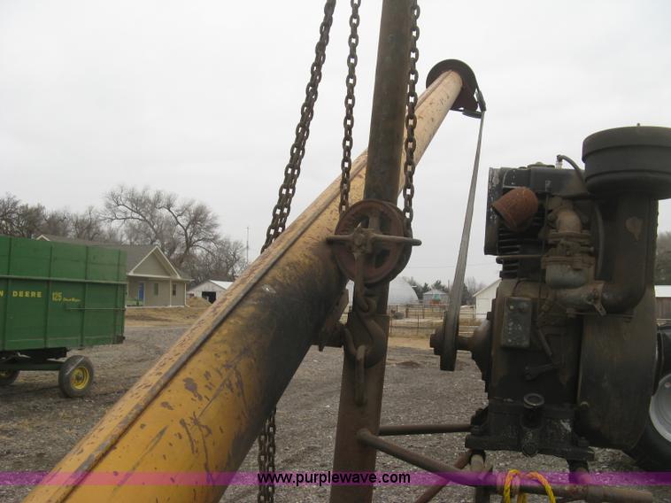 image for item H9284 Mayrath portable gas powered auger