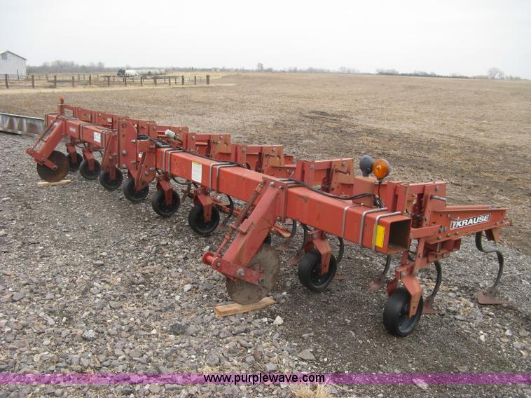 image for item H9285 Krause 4600 row cultivator