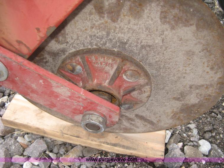 image for item H9285 Krause 4600 row cultivator