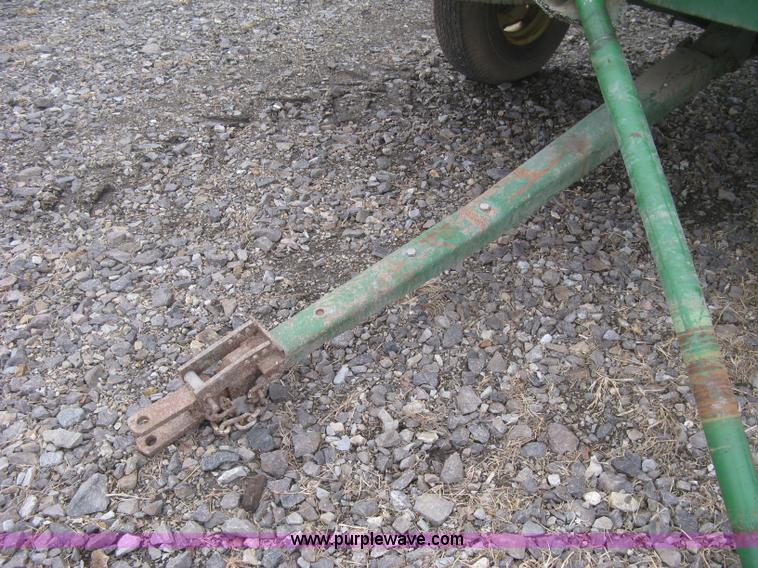 image for item H9286 John Deere 125 chuck wagon