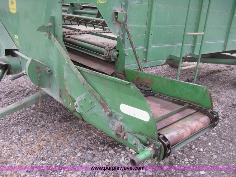 image for item H9286 John Deere 125 chuck wagon