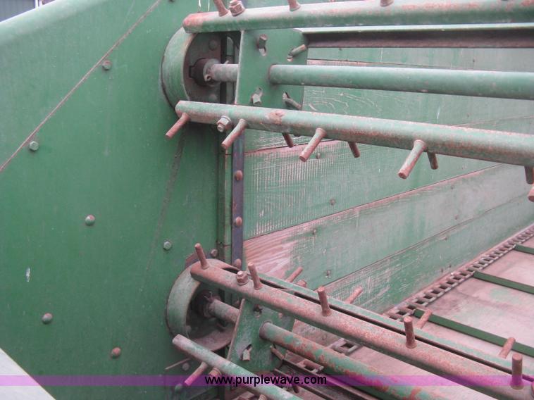 image for item H9286 John Deere 125 chuck wagon