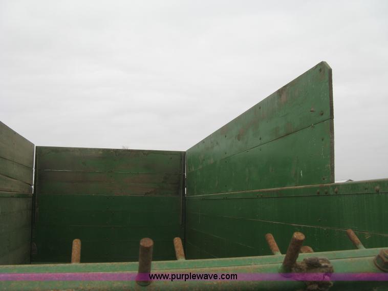 image for item H9286 John Deere 125 chuck wagon