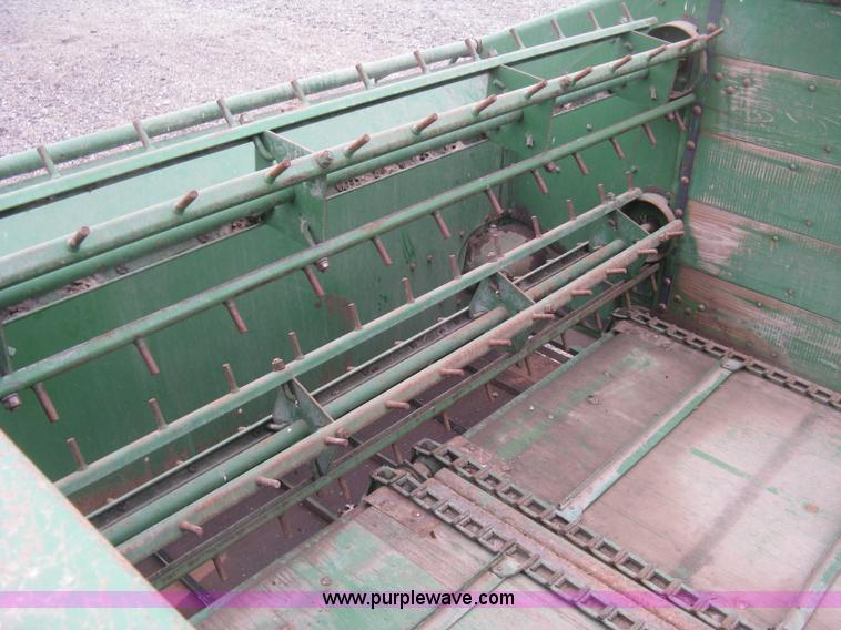 image for item H9286 John Deere 125 chuck wagon