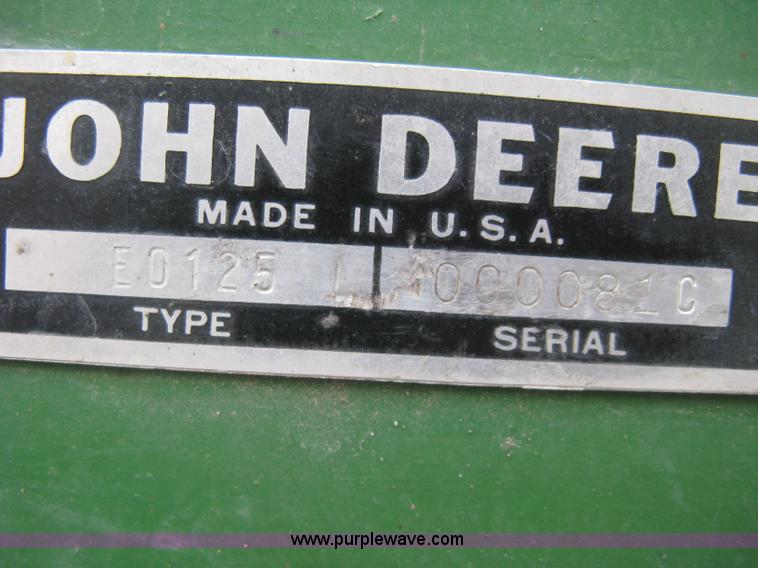 image for item H9286 John Deere 125 chuck wagon