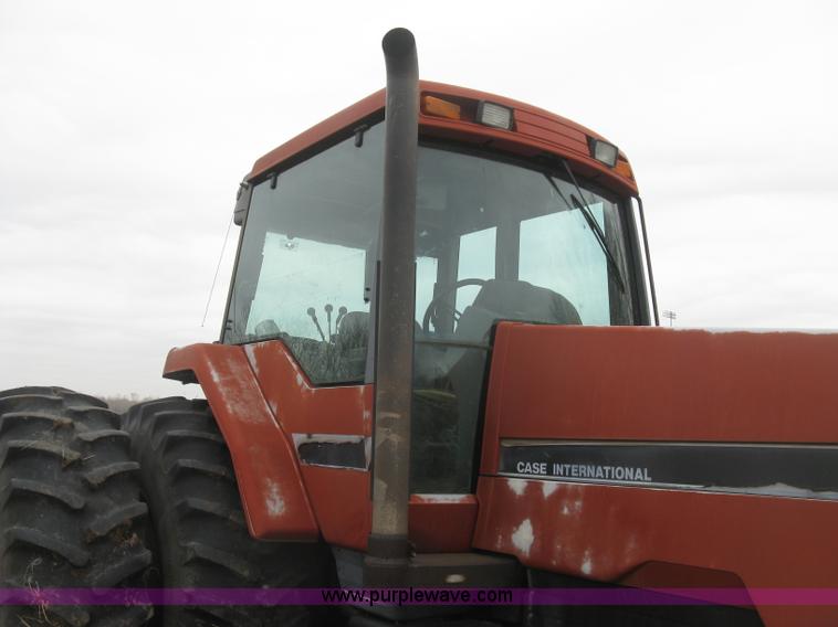 image for item H9290 1988 Case IH 7140 Magnum tractor