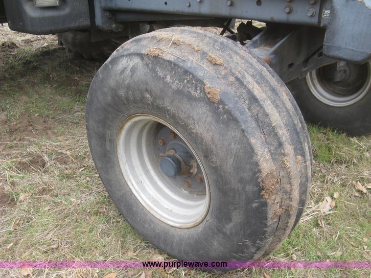 image for item H9290 1988 Case IH 7140 Magnum tractor