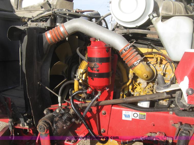 image for item H9294 2005 Kenworth T800 semi truck