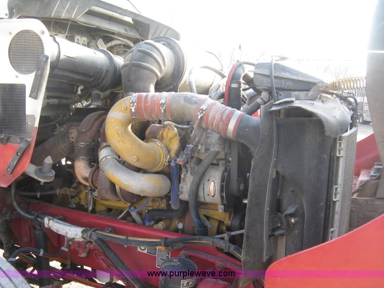 image for item H9294 2005 Kenworth T800 semi truck