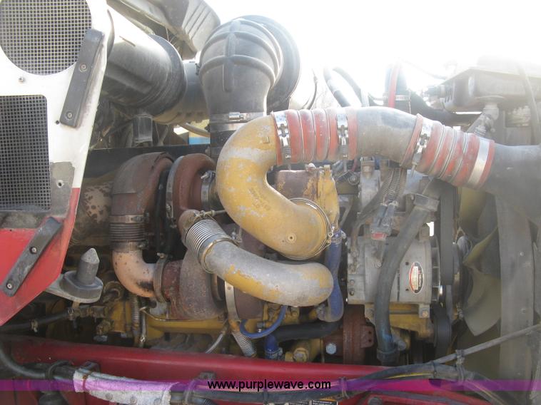 image for item H9294 2005 Kenworth T800 semi truck