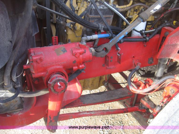 image for item H9295 2007 International 9200i semi truck