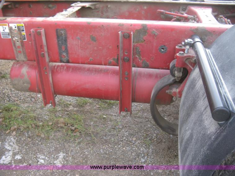 image for item H9296 2005 Kenworth T800 semi truck