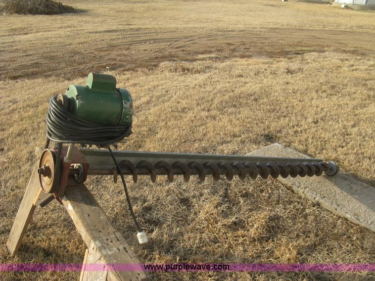 image for item H9325 Hutchinson sweep auger