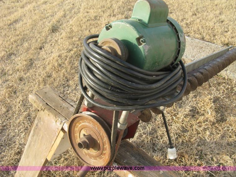 image for item H9325 Hutchinson sweep auger