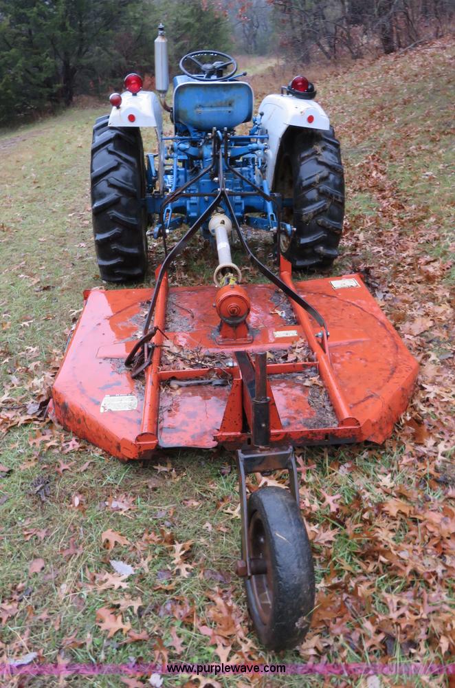 image for item I2480 1979 Ford 1700 tractor