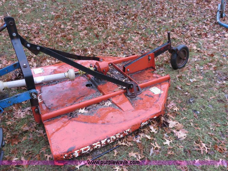 image for item I2480 1979 Ford 1700 tractor