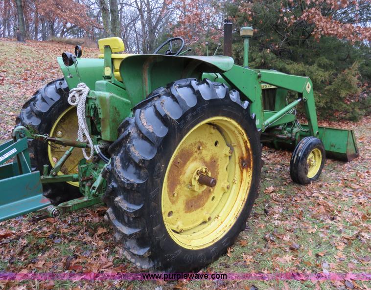 image for item I2485 1967 John Deere 2510 tractor